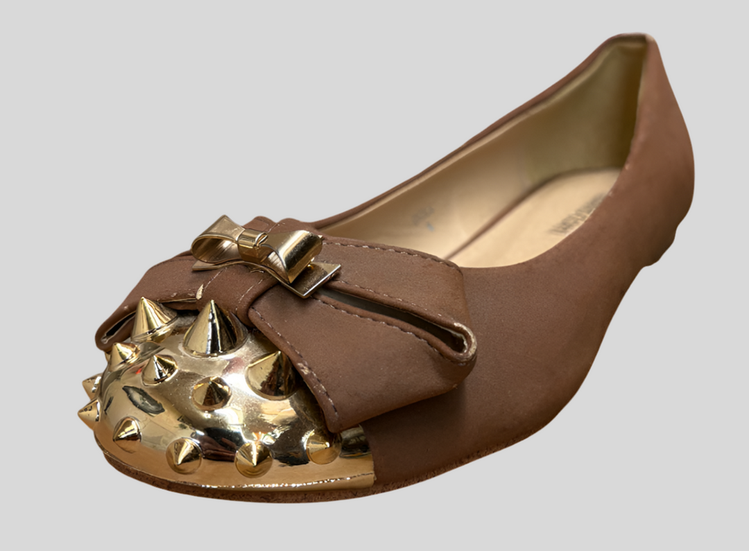 Frontal Spiked Ballet Flats with Bow Tie Detail