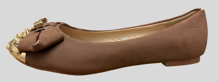 Frontal Spiked Ballet Flats with Bow Tie Detail