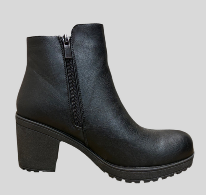 Faux Leather Round Toe Ankle Booties